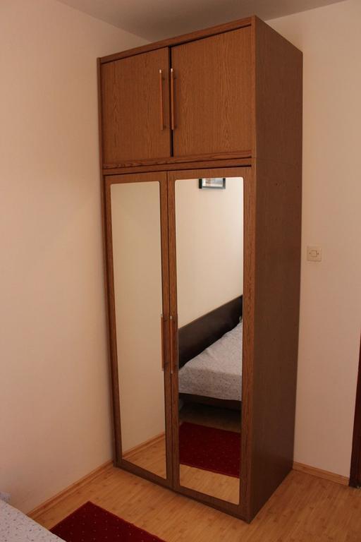 Pet Friendly Apartment In Porec With Wifi ห้อง รูปภาพ
