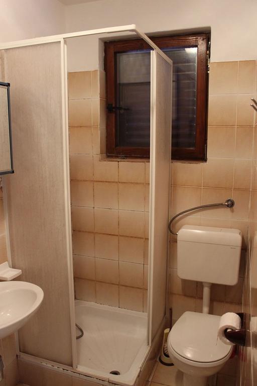 Pet Friendly Apartment In Porec With Wifi ห้อง รูปภาพ